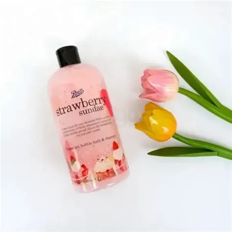Boots Strawberry sundae shower gel 500ml