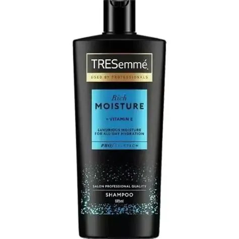 TRESemme Rich Moisture + Vitamin E Shampoo 685ml